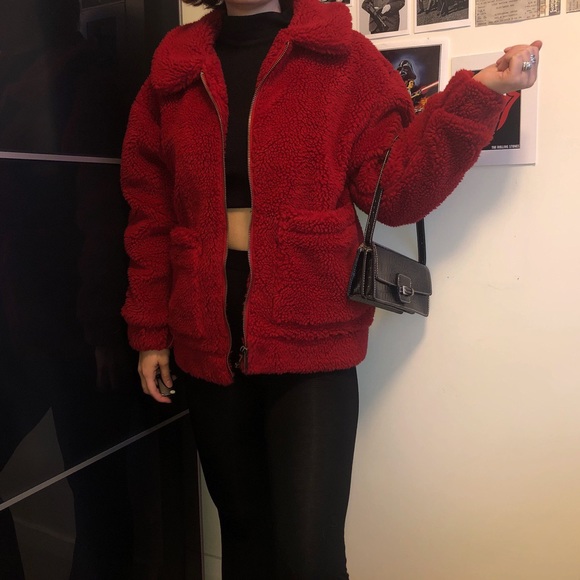 Red fuzzy coat - Picture 1 of 3